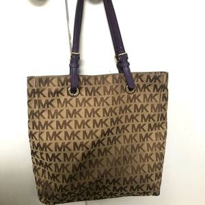 Micheal Kors everyday tote